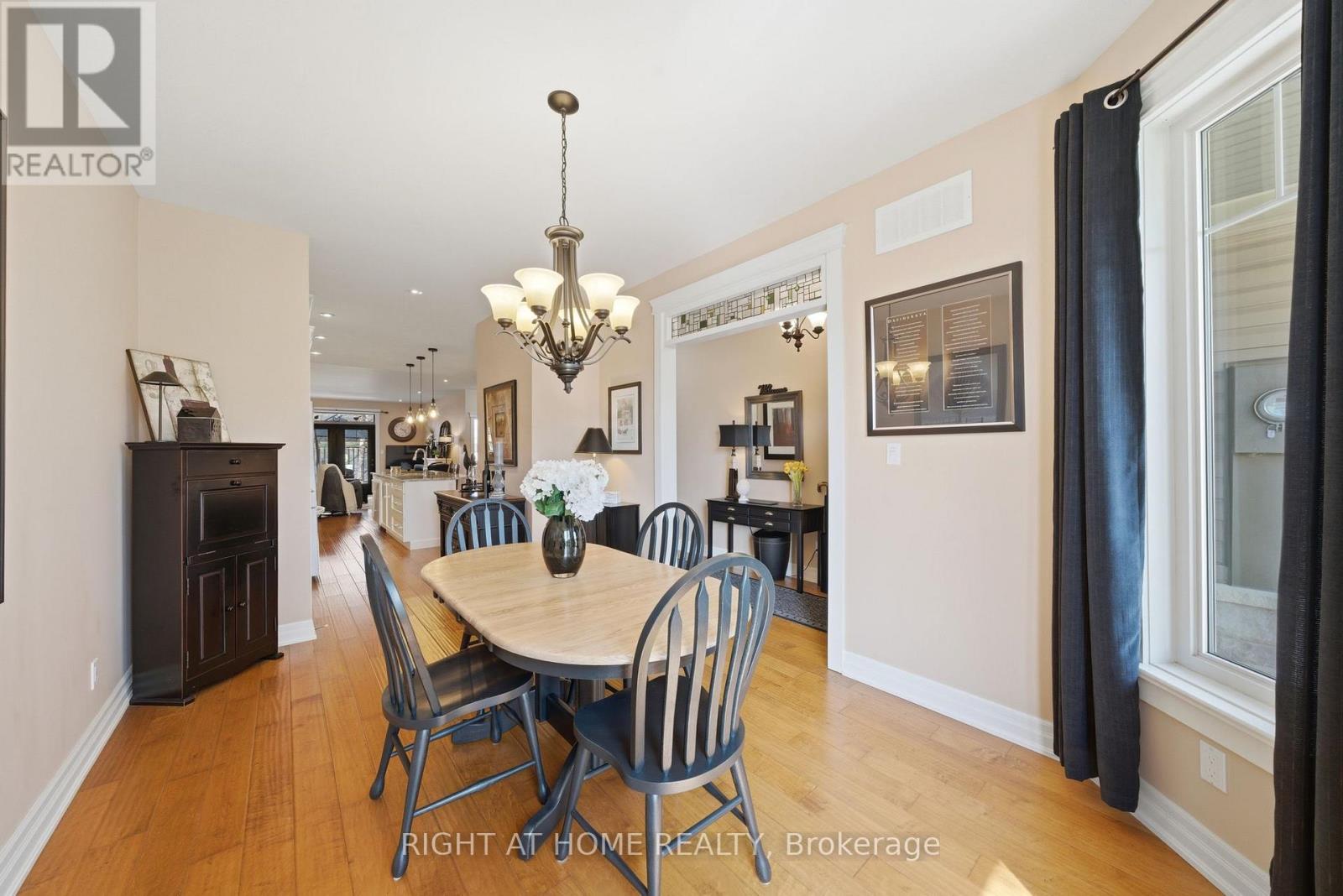 31 Manorwood Drive, West Lincoln, Ontario  L0R 2A0 - Photo 6 - X13044184