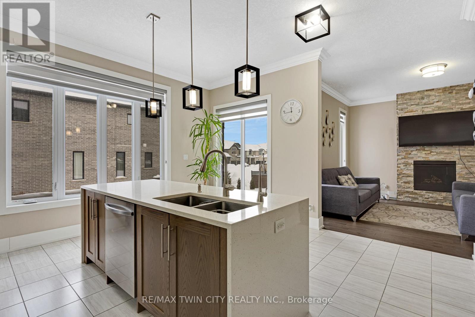 900 Pondcliffe Drive, Kitchener, Ontario  N2R 0M9 - Photo 16 - X13044190