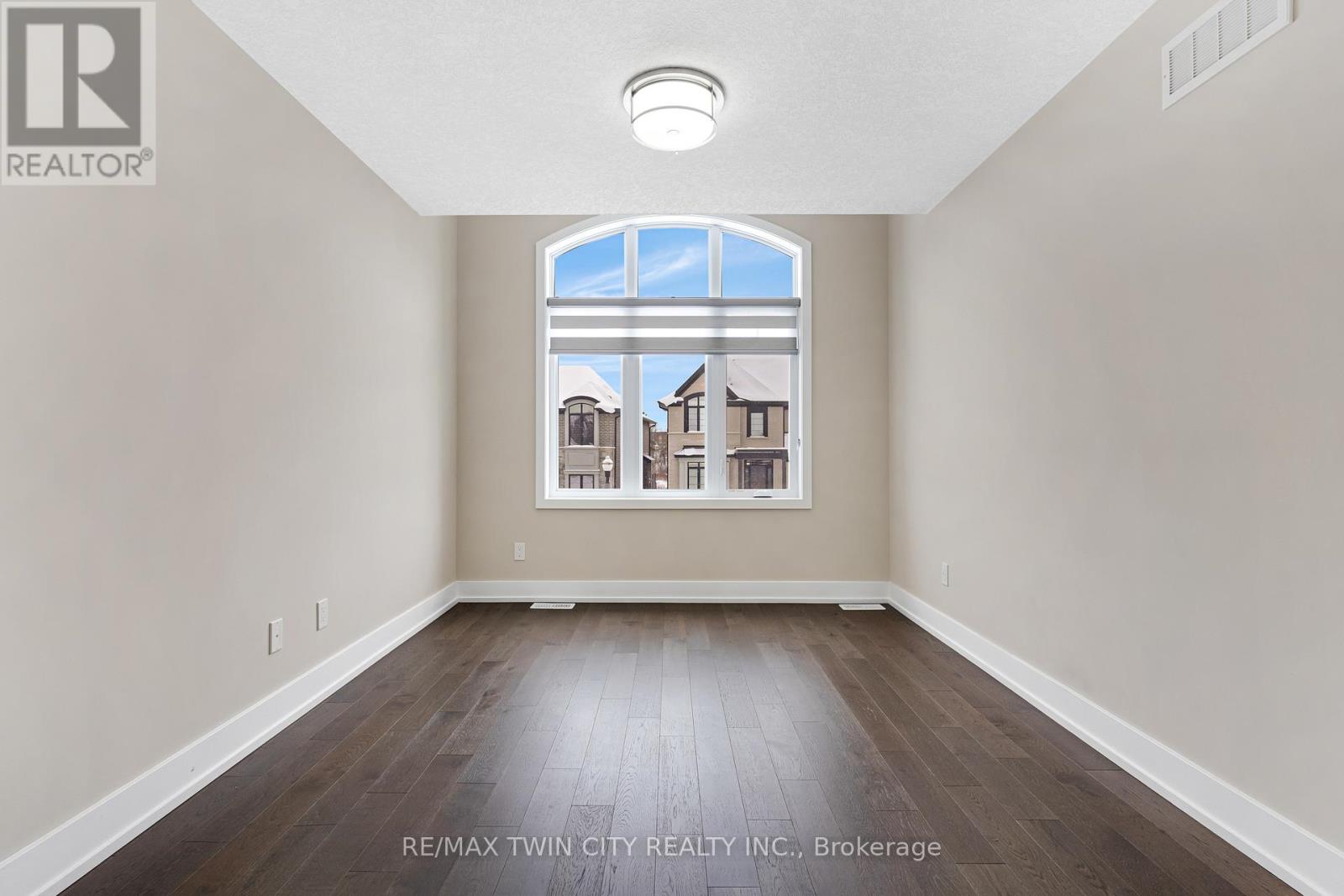 900 Pondcliffe Drive, Kitchener, Ontario  N2R 0M9 - Photo 23 - X13044190