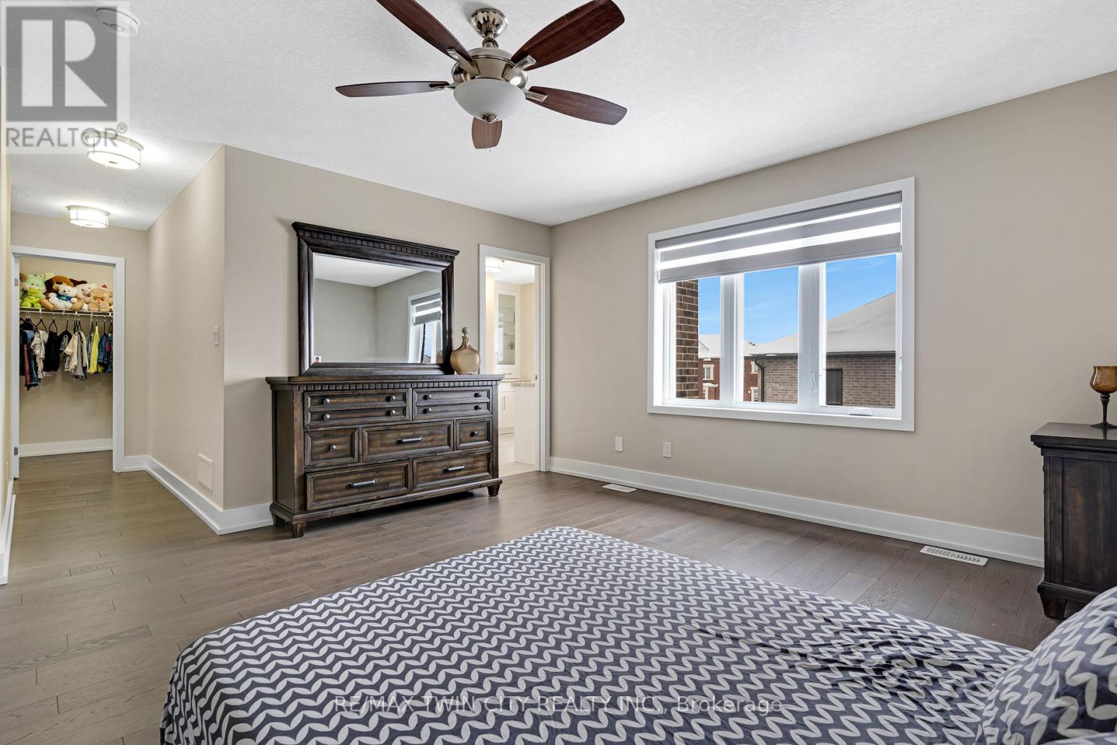 900 Pondcliffe Drive, Kitchener, Ontario  N2R 0M9 - Photo 32 - X13044190