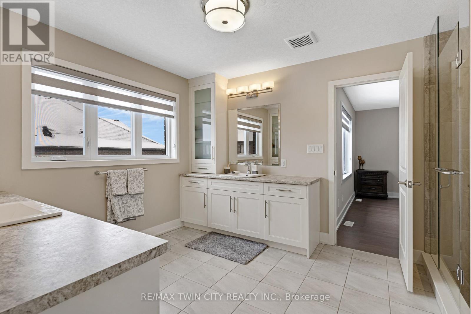 900 Pondcliffe Drive, Kitchener, Ontario  N2R 0M9 - Photo 34 - X13044190