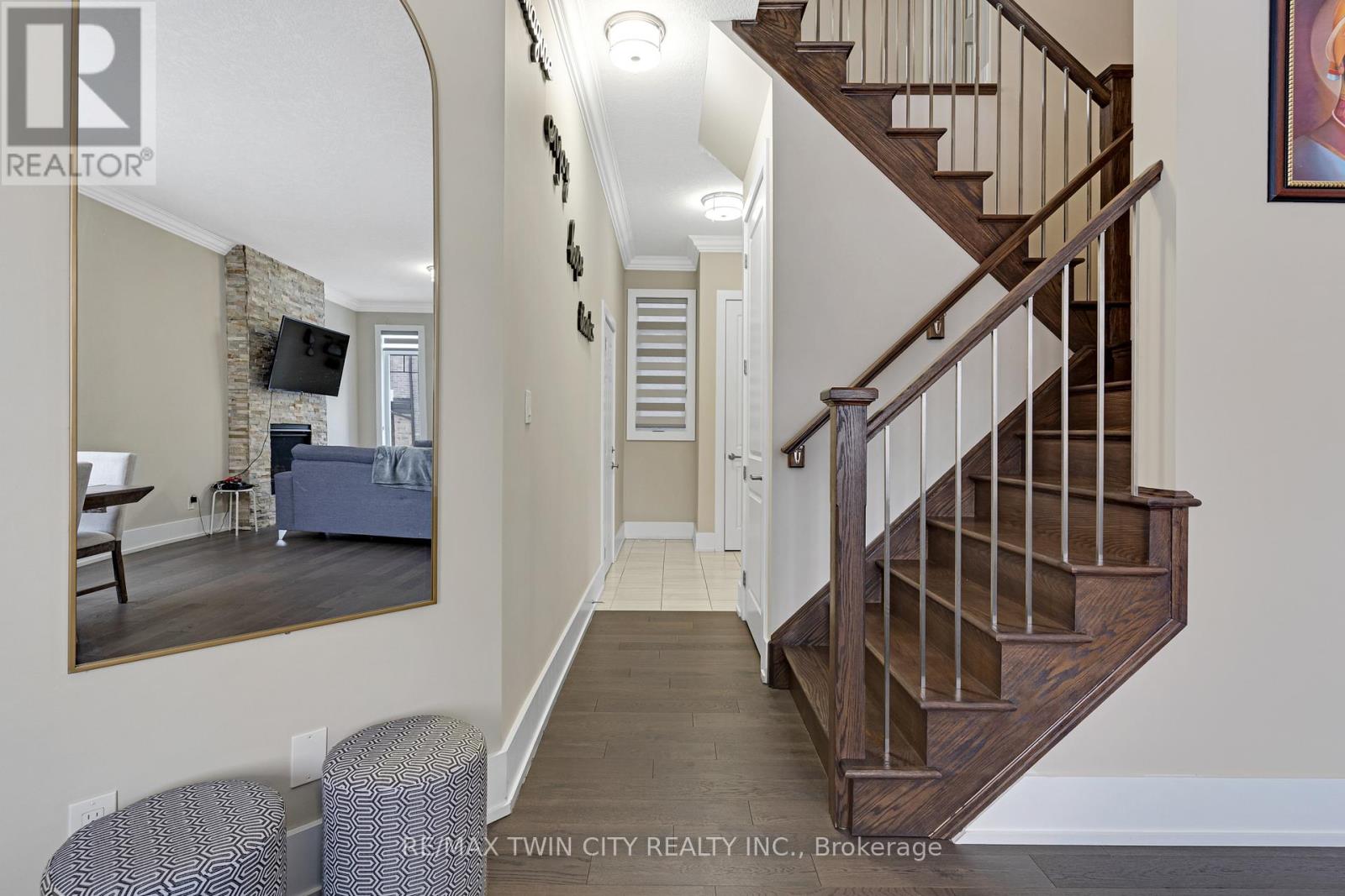 900 Pondcliffe Drive, Kitchener, Ontario  N2R 0M9 - Photo 5 - X13044190