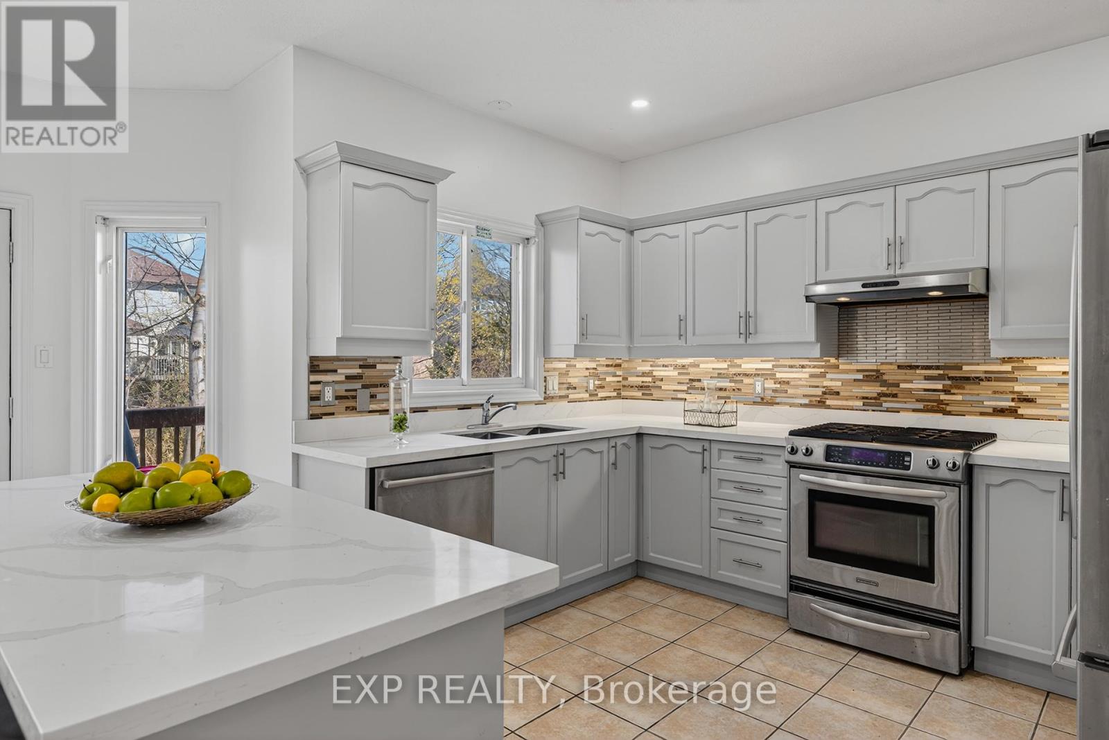 14 Hearthbridge Street, Kitchener, Ontario  N2R 1L5 - Photo 12 - X13044226