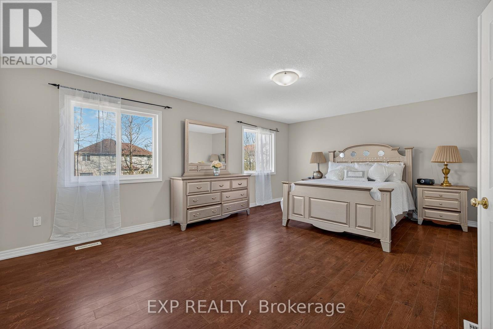 14 Hearthbridge Street, Kitchener, Ontario  N2R 1L5 - Photo 23 - X13044226