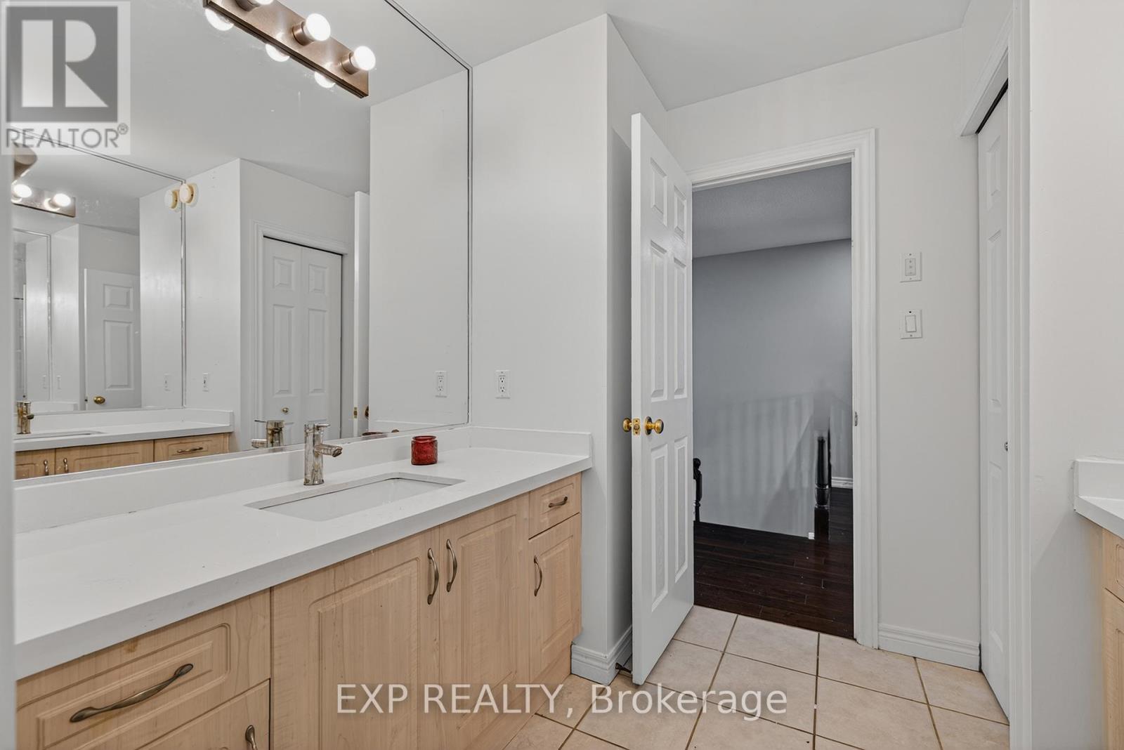 14 Hearthbridge Street, Kitchener, Ontario  N2R 1L5 - Photo 31 - X13044226