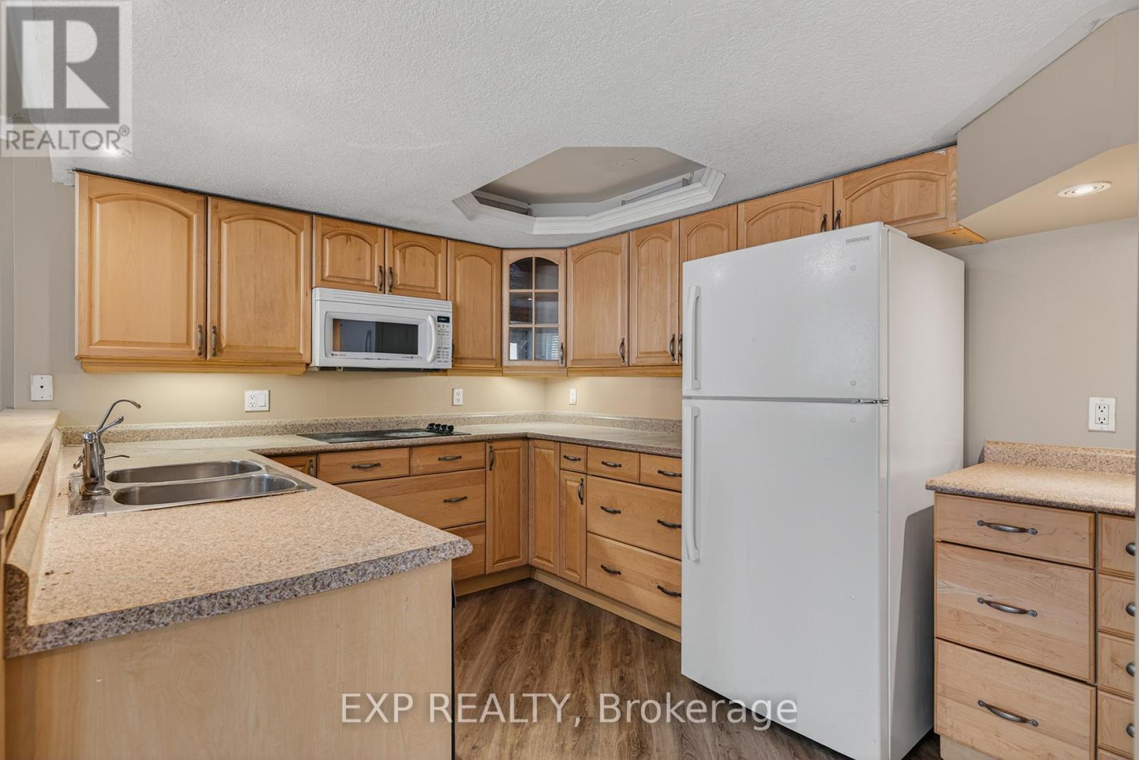 14 Hearthbridge Street, Kitchener, Ontario  N2R 1L5 - Photo 37 - X13044226