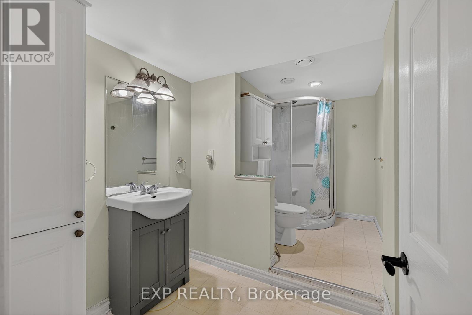 14 Hearthbridge Street, Kitchener, Ontario  N2R 1L5 - Photo 43 - X13044226