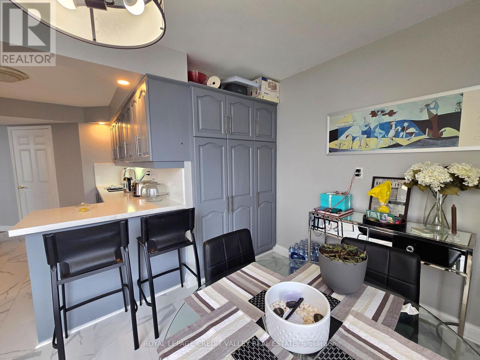 2101 - 24 Hanover Road, Brampton, Ontario  L6S 5K8 - Photo 20 - W13020044