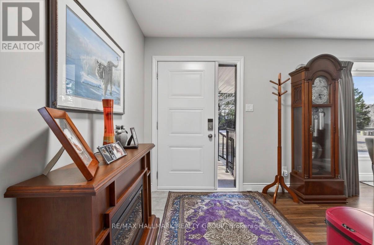 9950 Round Lake Road, Laurentian Valley, Ontario  K8A 0K5 - Photo 13 - X13033702