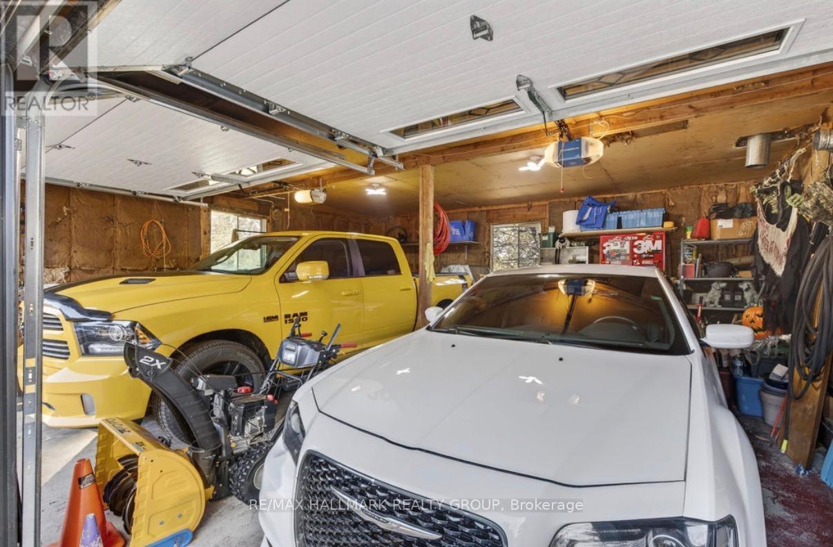 9950 Round Lake Road, Laurentian Valley, Ontario  K8A 0K5 - Photo 12 - X13033702