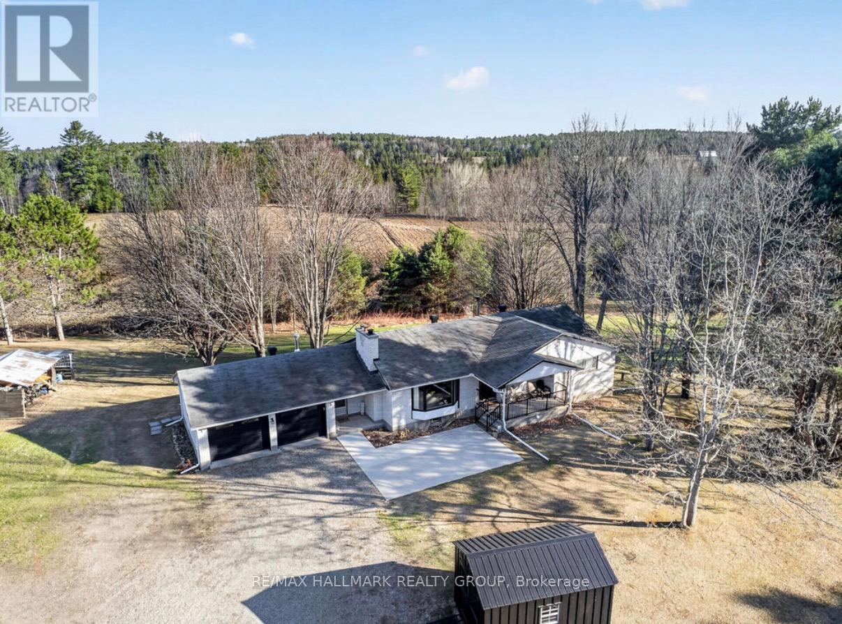 9950 Round Lake Road, Laurentian Valley, Ontario  K8A 0K5 - Photo 7 - X13033702