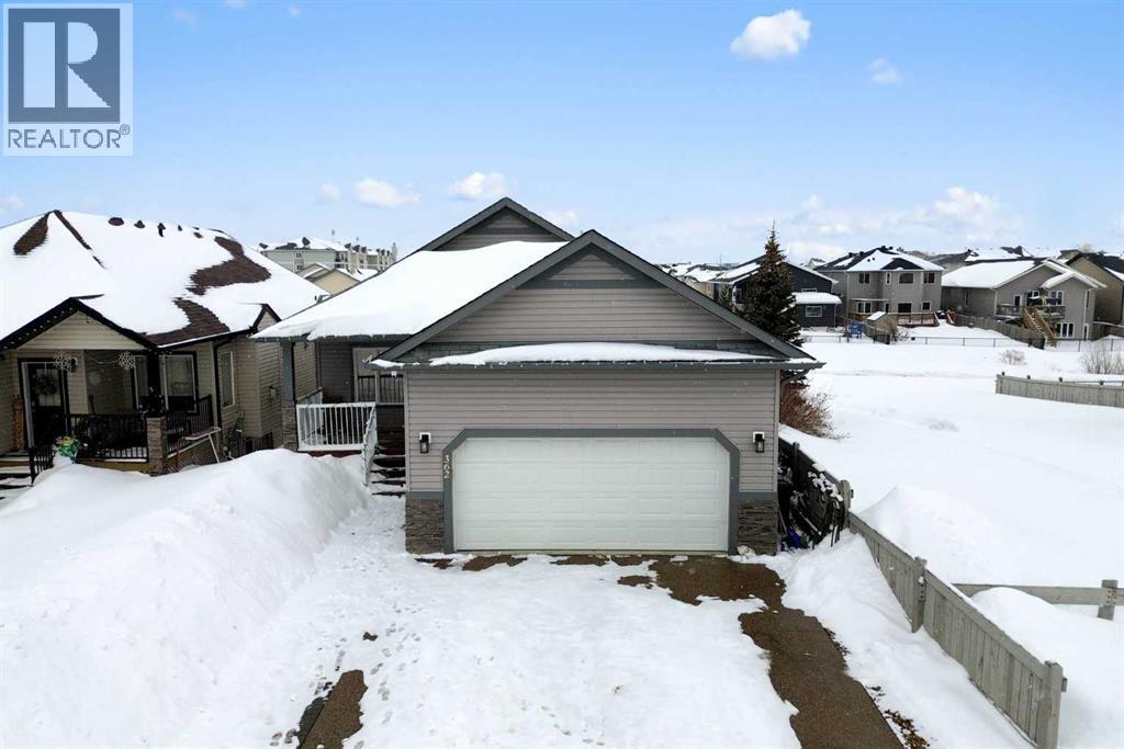 362 Pacific Crescent, Fort Mcmurray, Alberta  T9K 0G5 - Photo 1 - A2298935