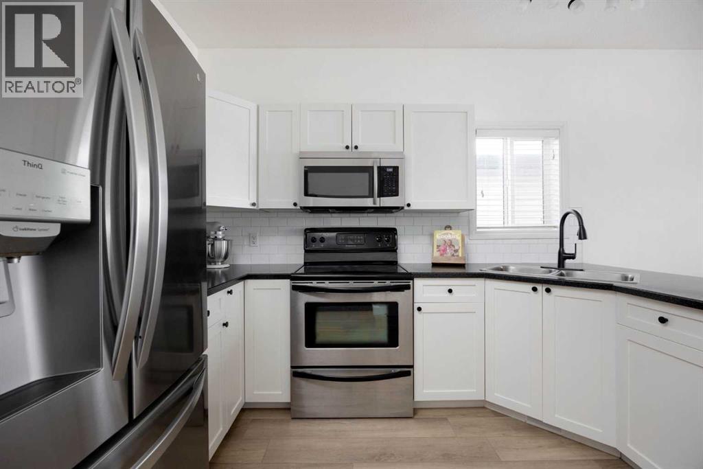 362 Pacific Crescent, Fort Mcmurray, Alberta  T9K 0G5 - Photo 9 - A2298935