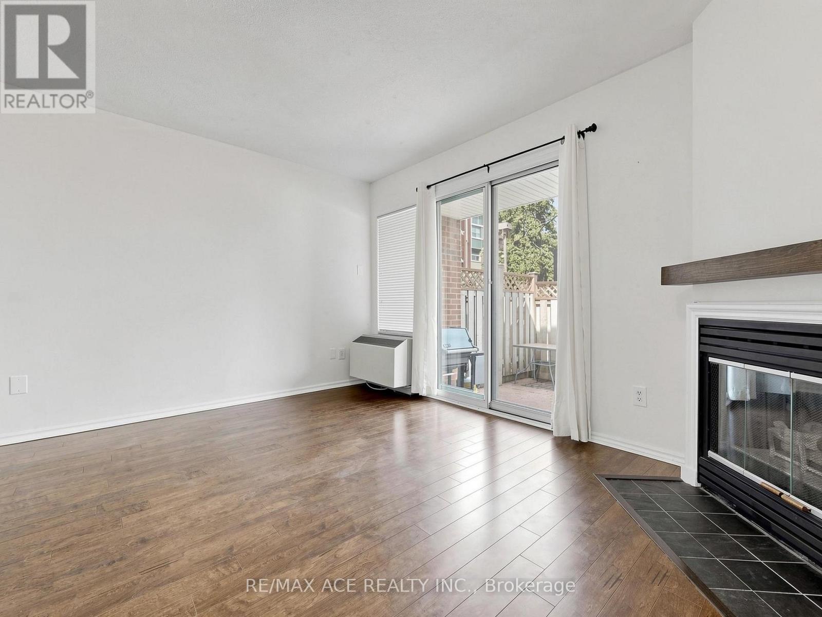 14 - 660b Wellington Street W, Toronto, Ontario  M5V 1G4 - Photo 7 - C13040974