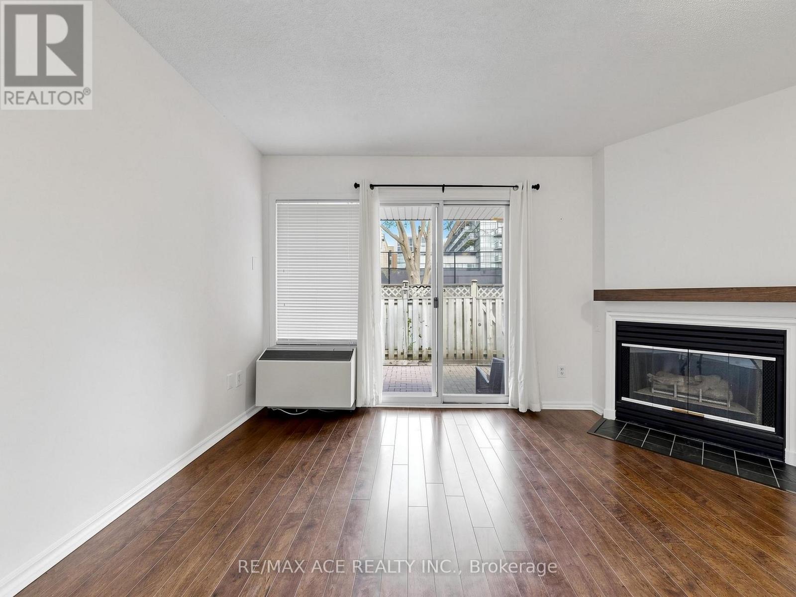 14 - 660b Wellington Street W, Toronto, Ontario  M5V 1G4 - Photo 6 - C13040974