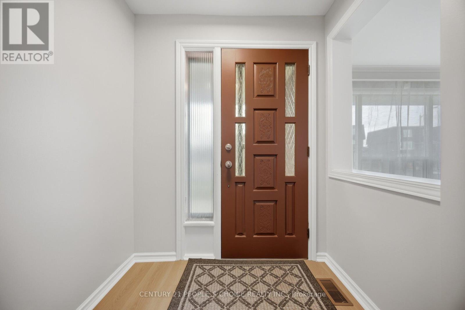 39 Waterbury Drive, Toronto, Ontario  M9R 3Y1 - Photo 11 - W13043440