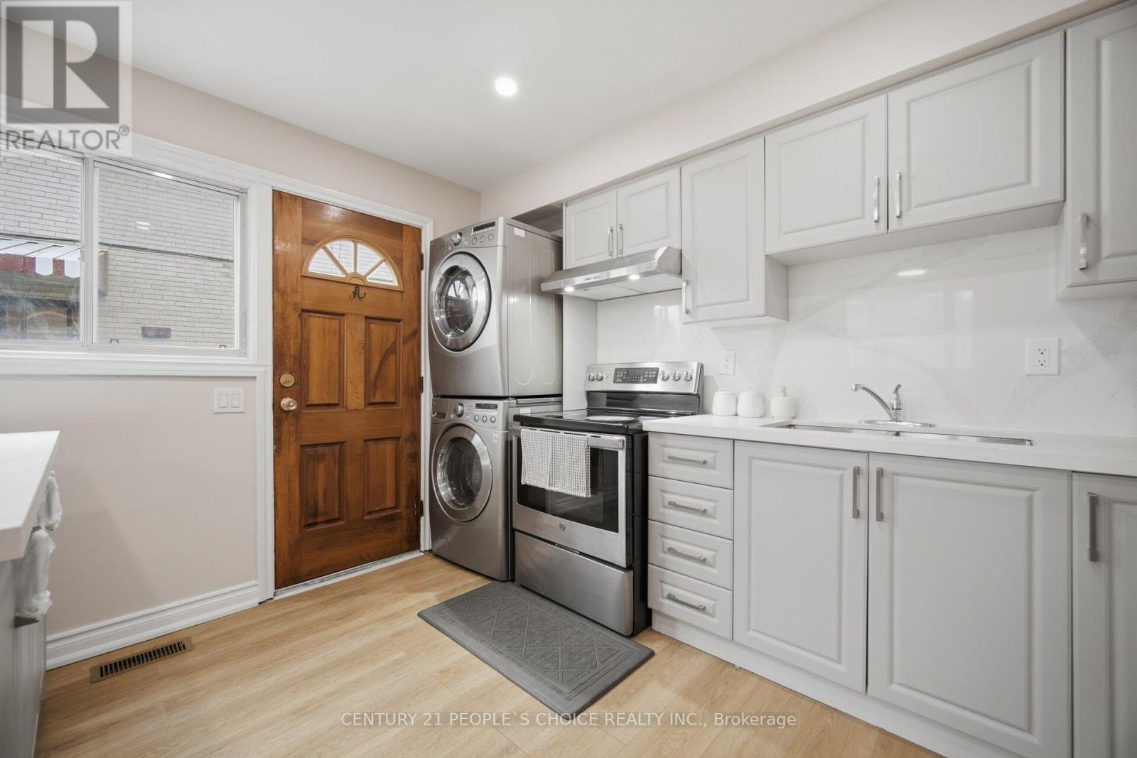 39 Waterbury Drive, Toronto, Ontario  M9R 3Y1 - Photo 19 - W13043440