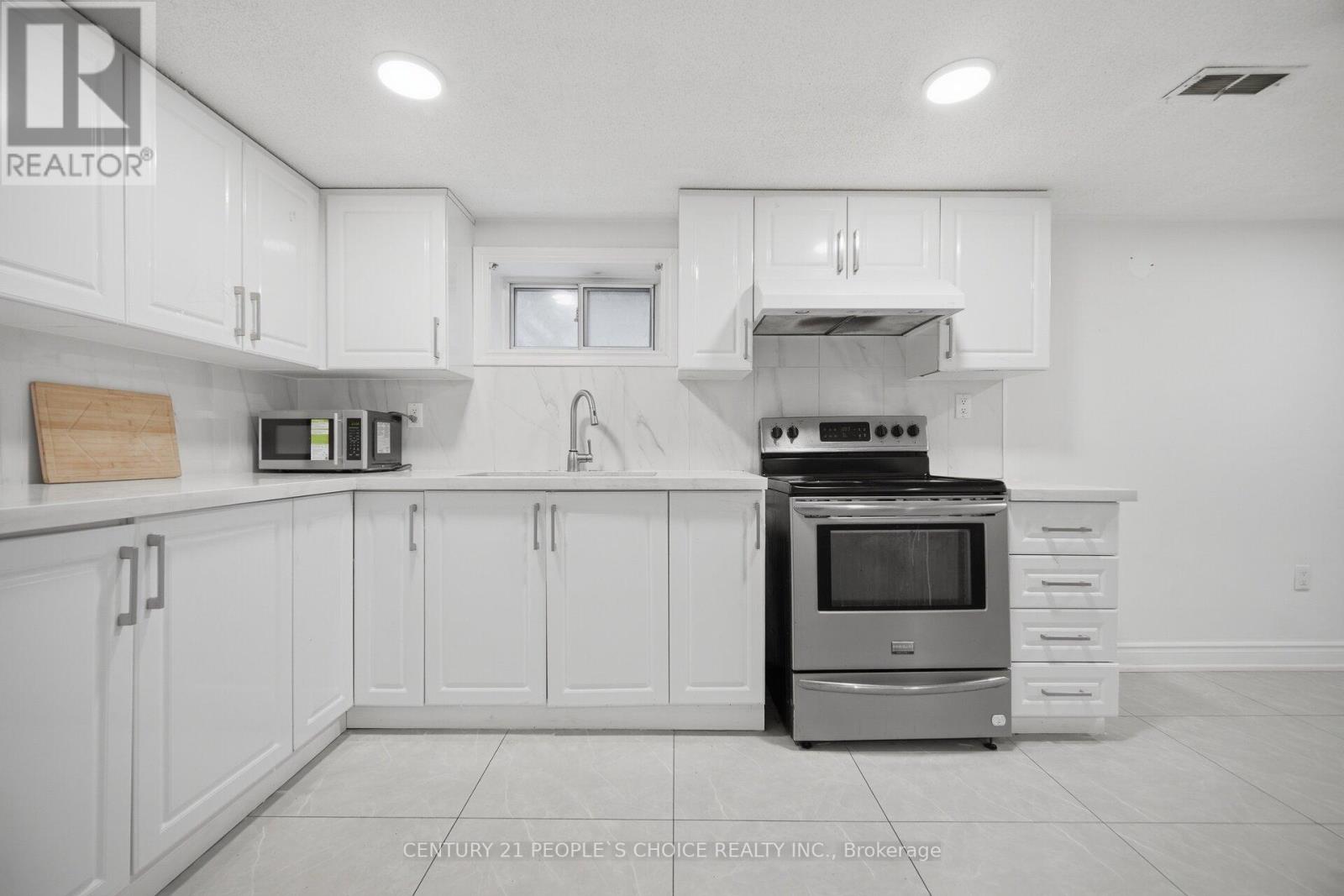 39 Waterbury Drive, Toronto, Ontario  M9R 3Y1 - Photo 38 - W13043440