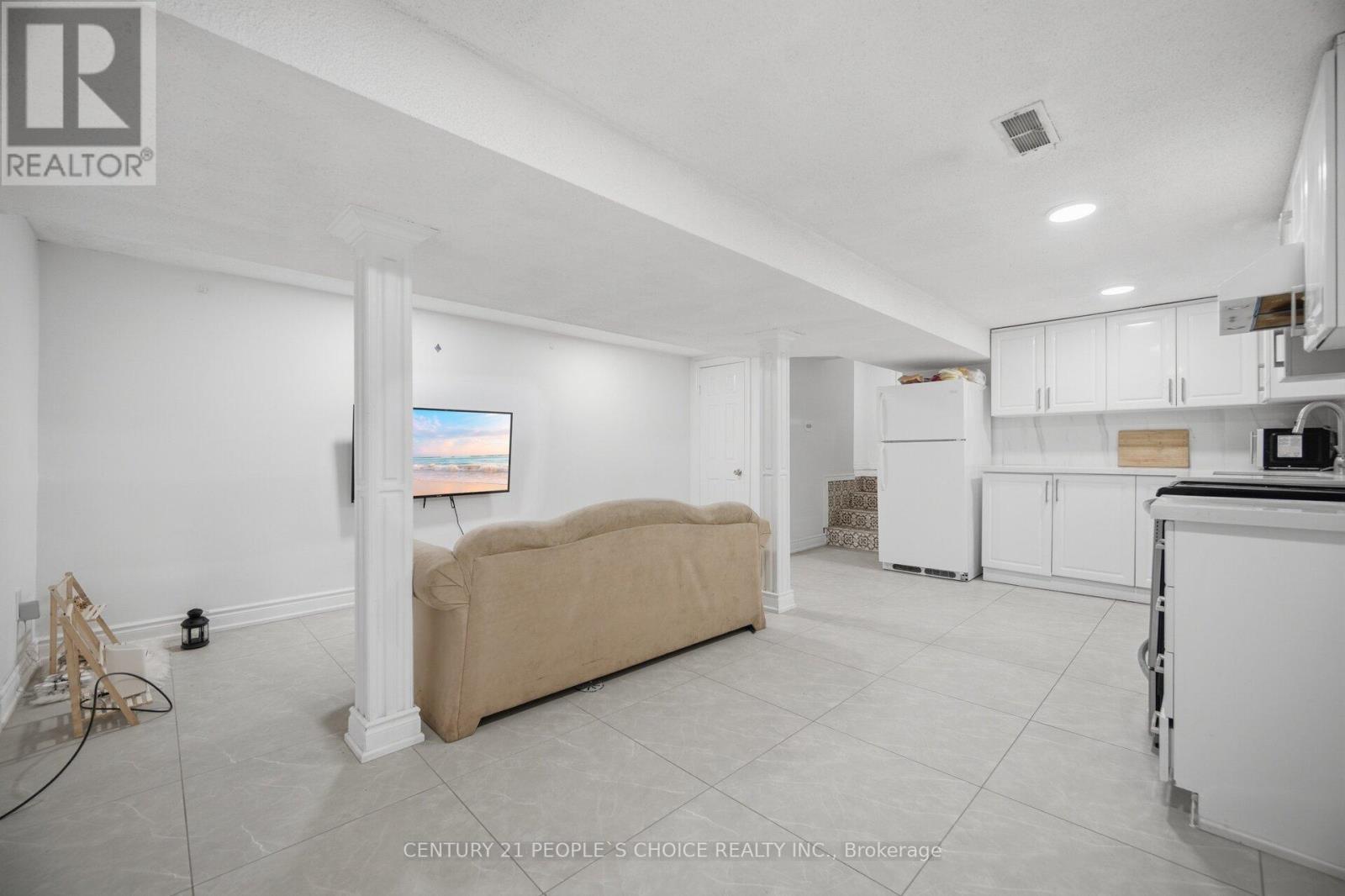 39 Waterbury Drive, Toronto, Ontario  M9R 3Y1 - Photo 43 - W13043440