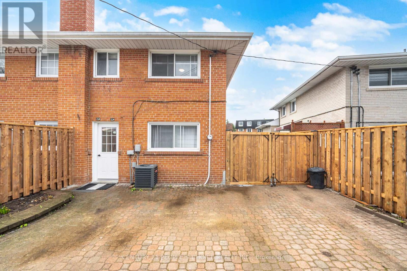 39 Waterbury Drive, Toronto, Ontario  M9R 3Y1 - Photo 49 - W13043440