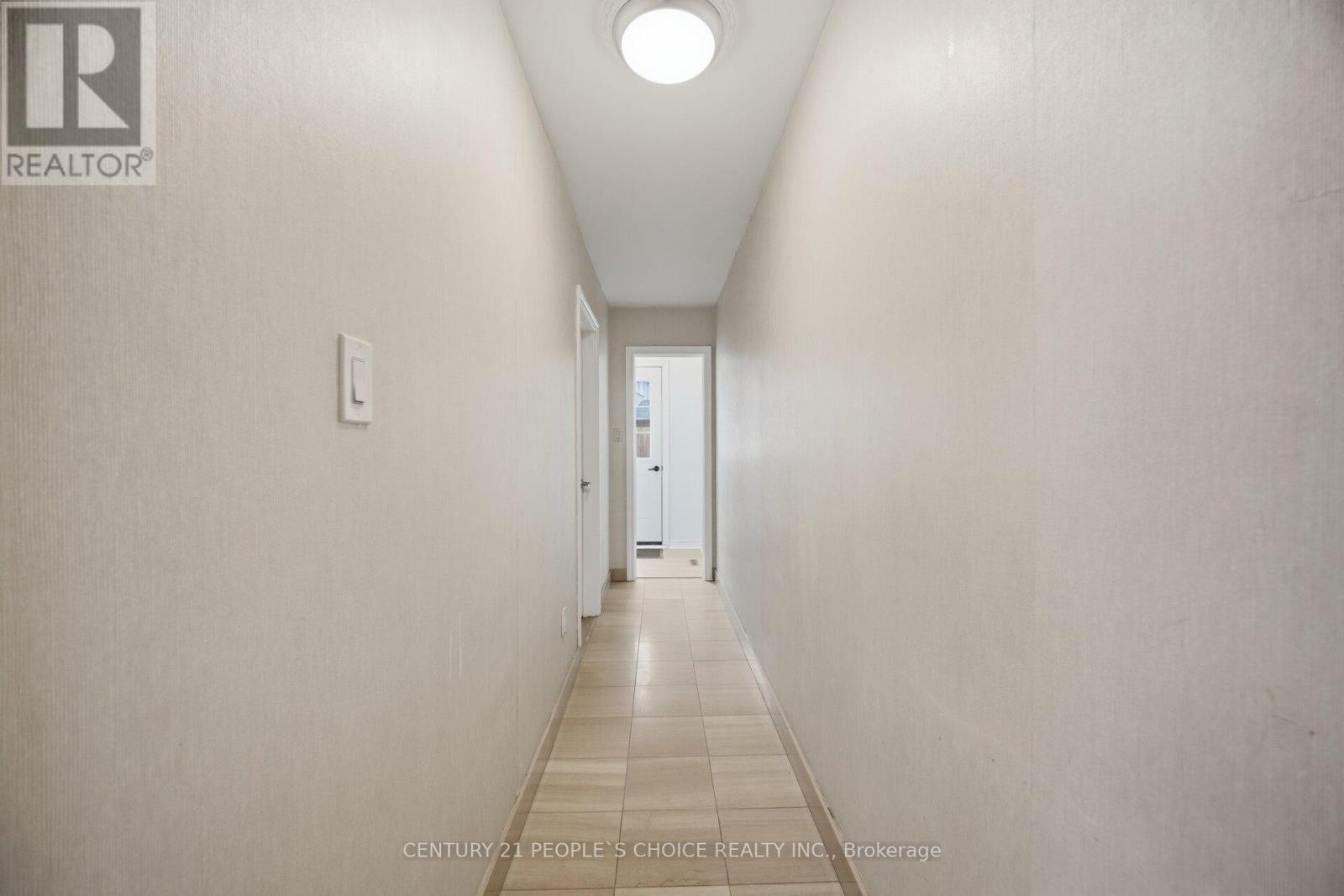 39 Waterbury Drive, Toronto, Ontario  M9R 3Y1 - Photo 31 - W13043440