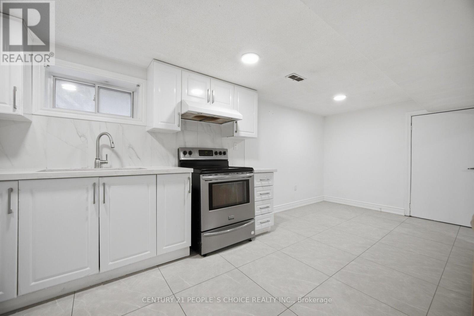 39 Waterbury Drive, Toronto, Ontario  M9R 3Y1 - Photo 40 - W13043440