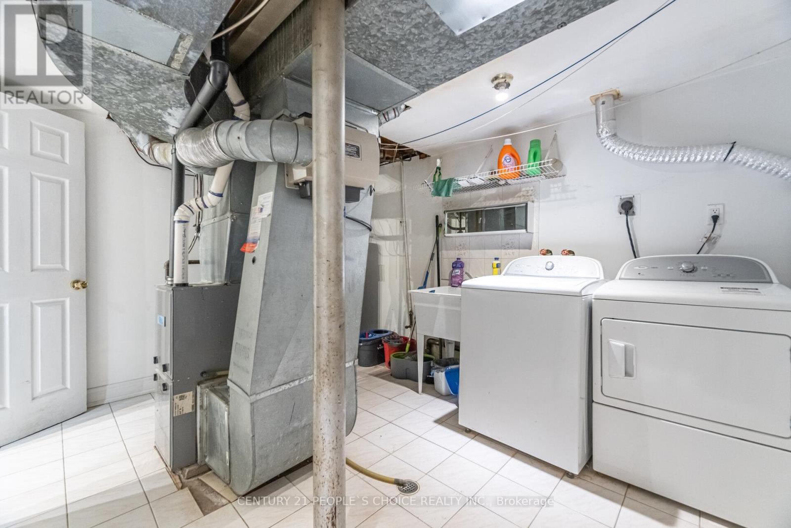 39 Waterbury Drive, Toronto, Ontario  M9R 3Y1 - Photo 44 - W13043440