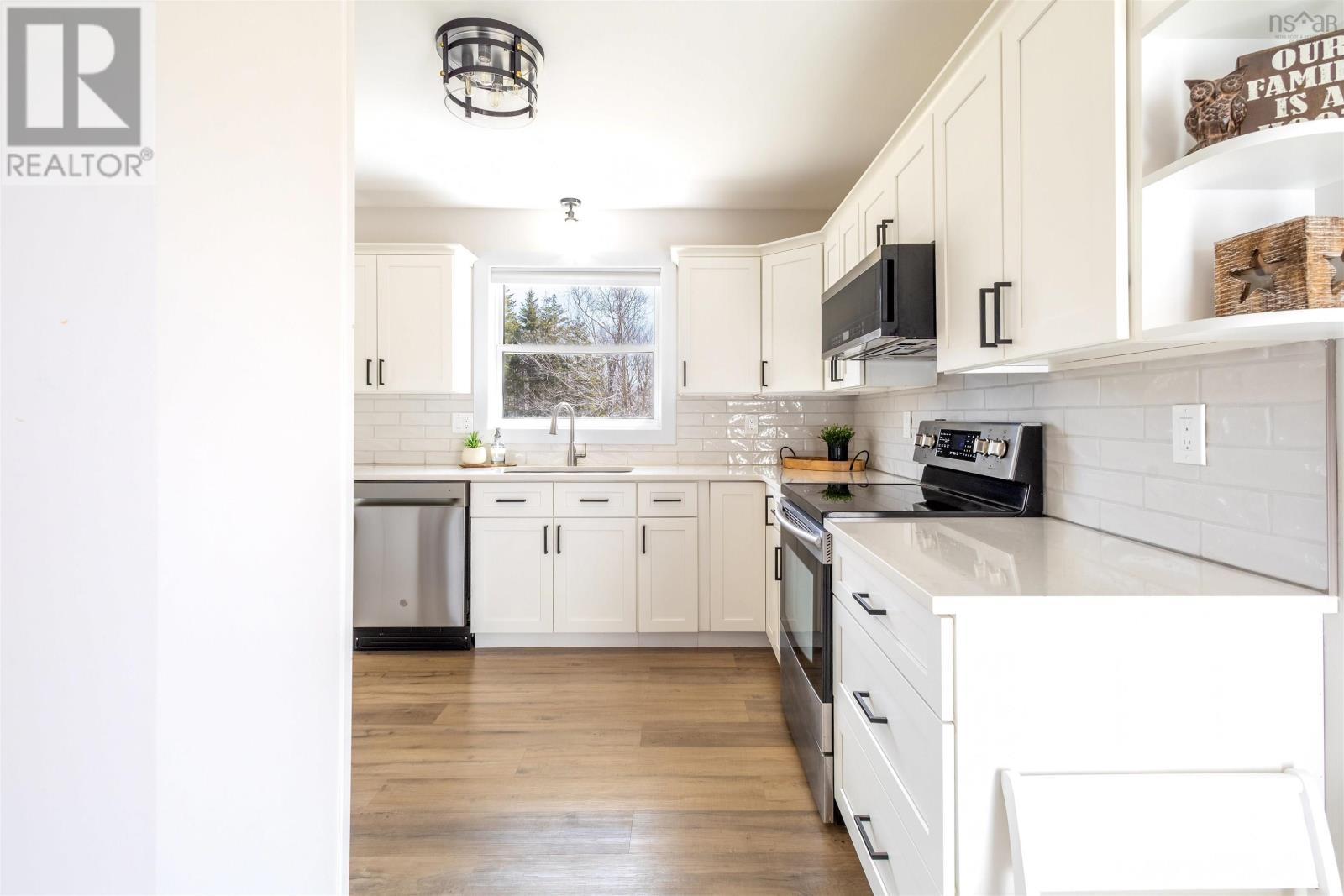 299 Hills Road, Albert Bridge, Nova Scotia  B1K 3E4 - Photo 4 - 202608618