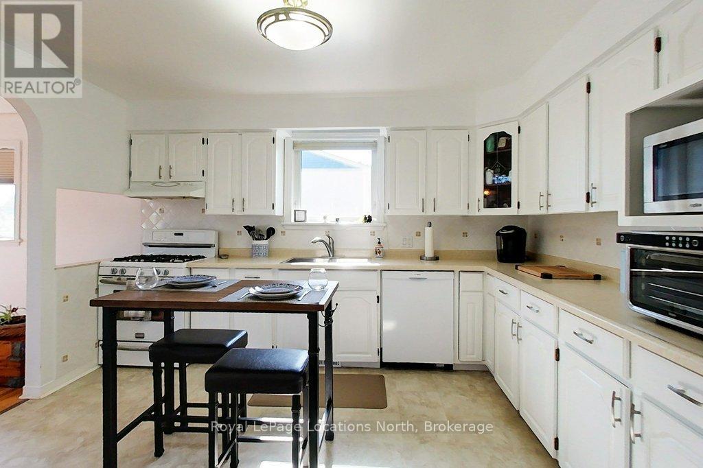 306 Lakeshore Road N, Meaford, Ontario  N4L 0A7 - Photo 13 - X13044308