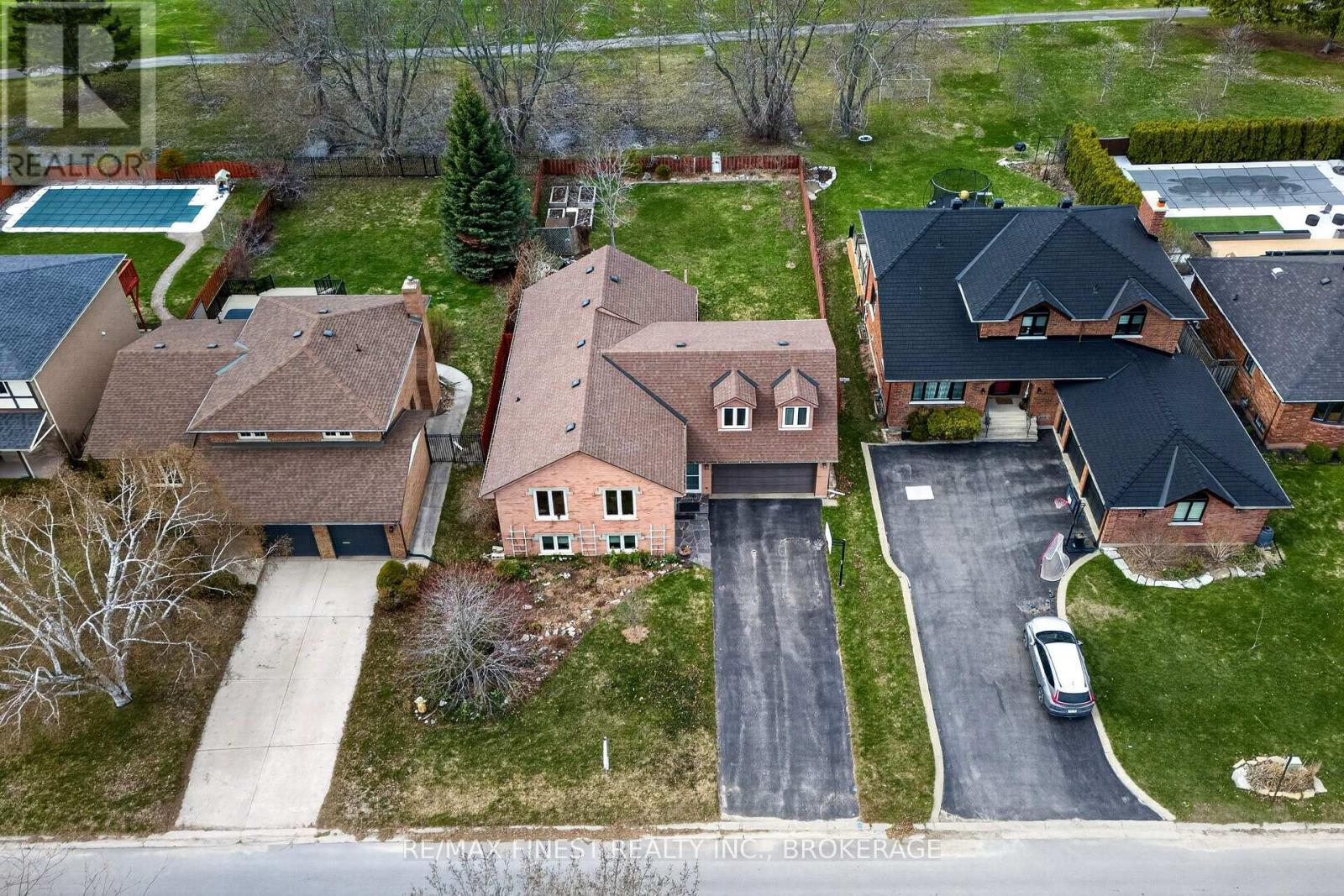 23 Old Oak Road, Kingston, Ontario  K7M 7C3 - Photo 3 - X13044248