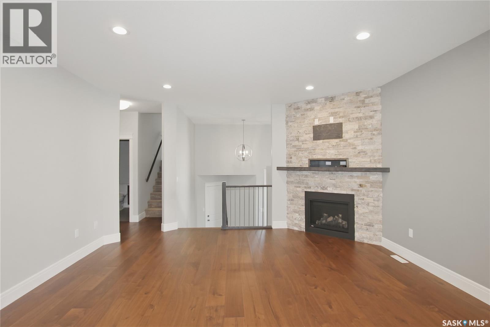 551 6th Avenue Se, Swift Current, Saskatchewan  S9H 3P5 - Photo 4 - SK033327