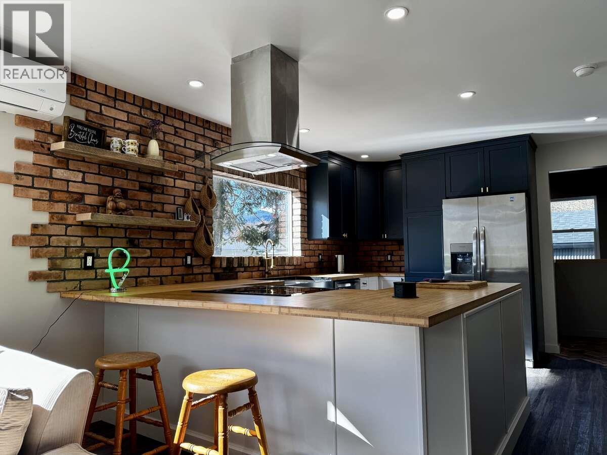 987 Kettle River Drive, Grand Forks, British Columbia  V0H 1H0 - Photo 8 - 10380784