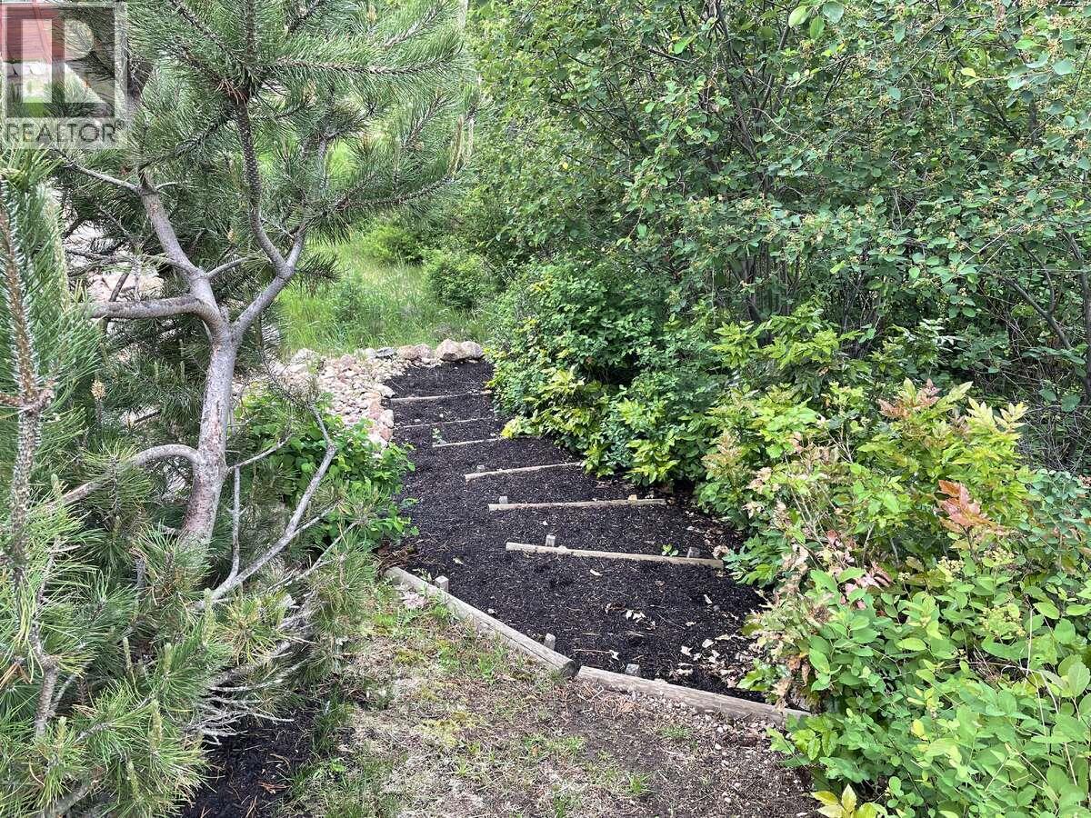 501 Longspoon Bay, Vernon, British Columbia  V1H 2K2 - Photo 8 - 10384009