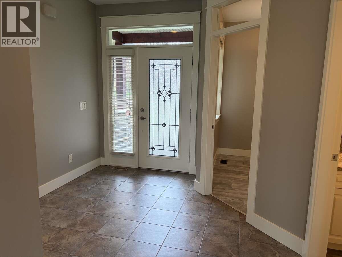 501 Longspoon Bay, Vernon, British Columbia  V1H 2K2 - Photo 11 - 10384009