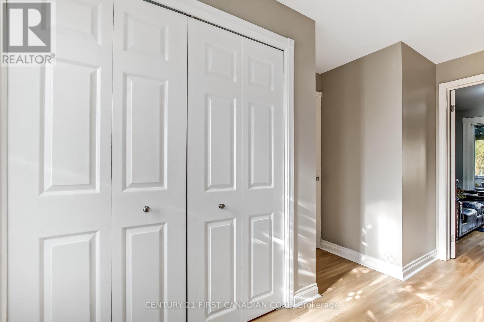 351 Base Line Road W, London South, Ontario  N6J 1W5 - Photo 14 - X13044306