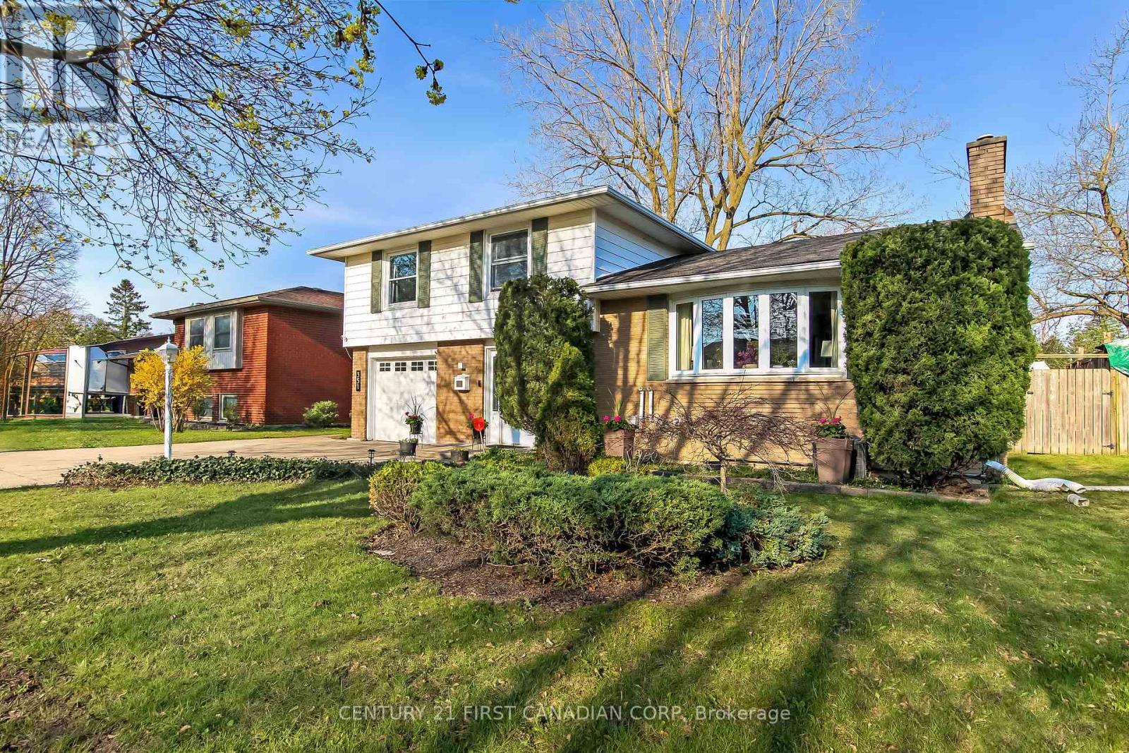 351 Base Line Road W, London South, Ontario  N6J 1W5 - Photo 2 - X13044306