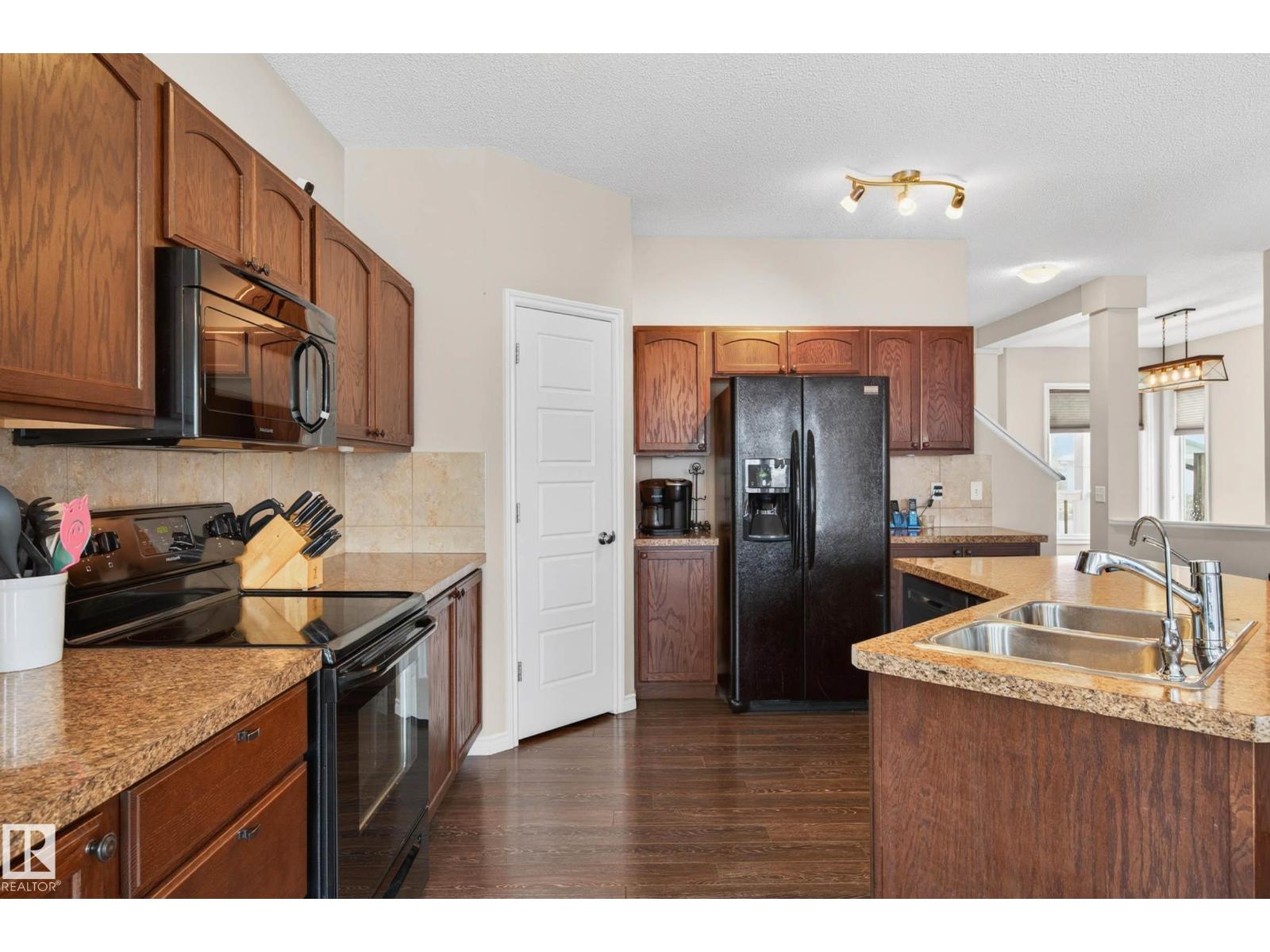 3233 21a Av Nw, Edmonton, Alberta  T6T 0K5 - Photo 12 - E4484232