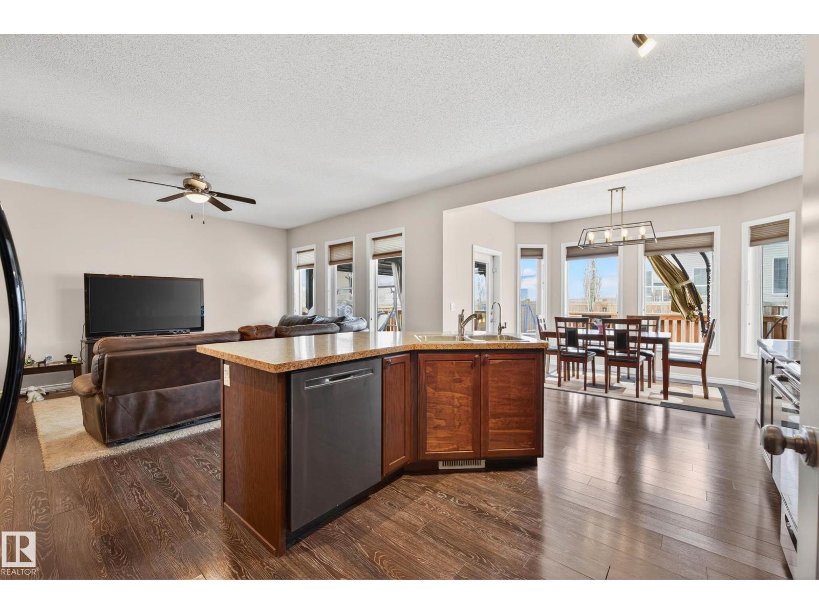 3233 21a Av Nw, Edmonton, Alberta  T6T 0K5 - Photo 13 - E4484232