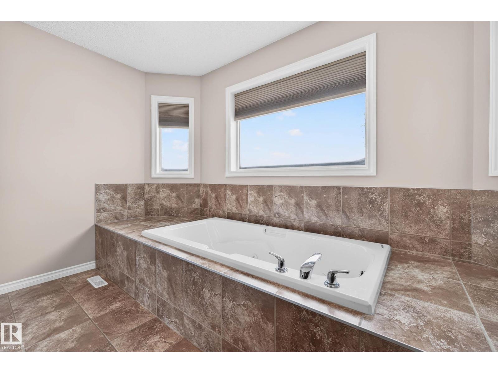 3233 21a Av Nw, Edmonton, Alberta  T6T 0K5 - Photo 24 - E4484232