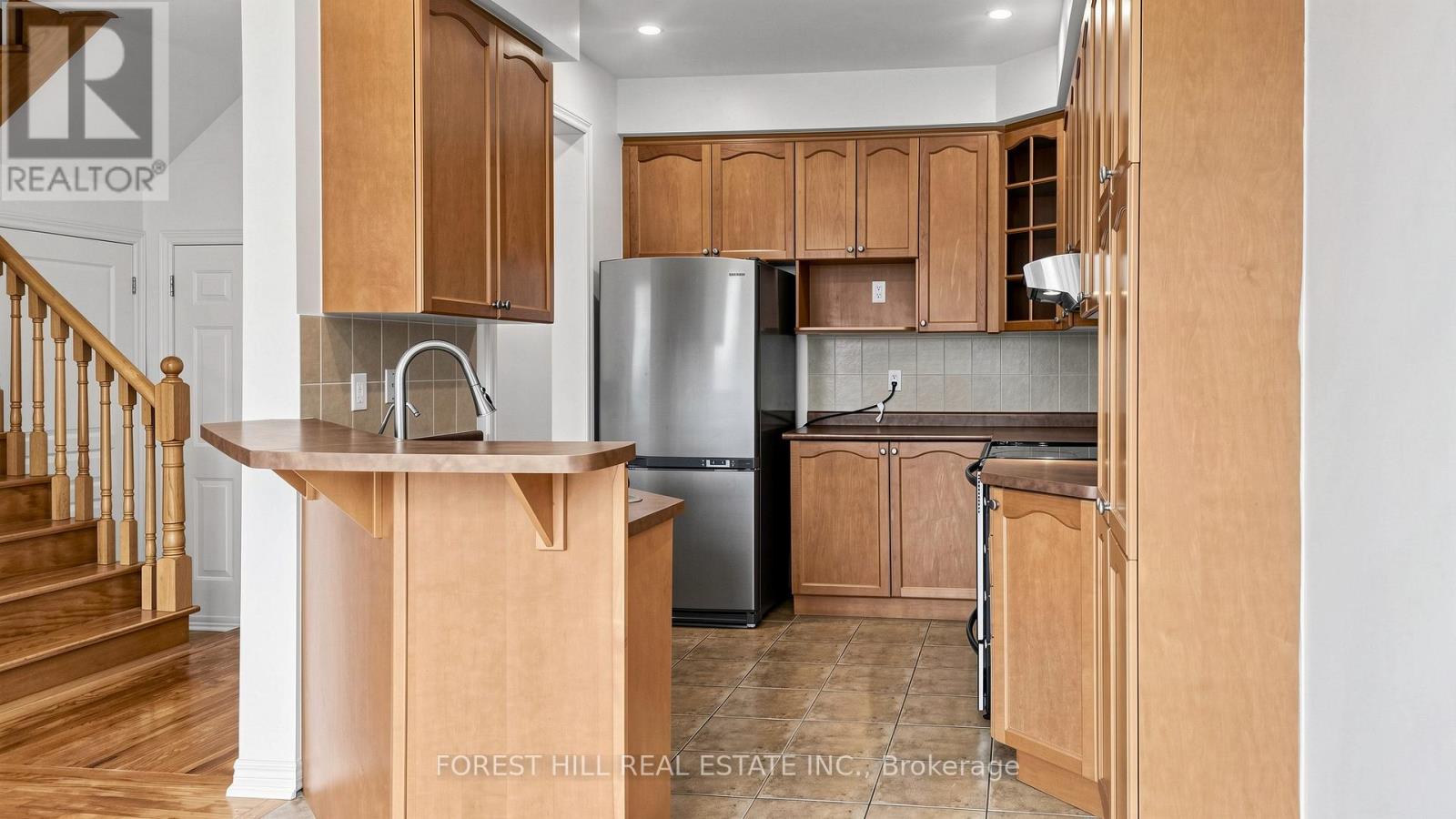 85 Shirrick Drive, Richmond Hill, Ontario  L4E 0B7 - Photo 14 - N13040088