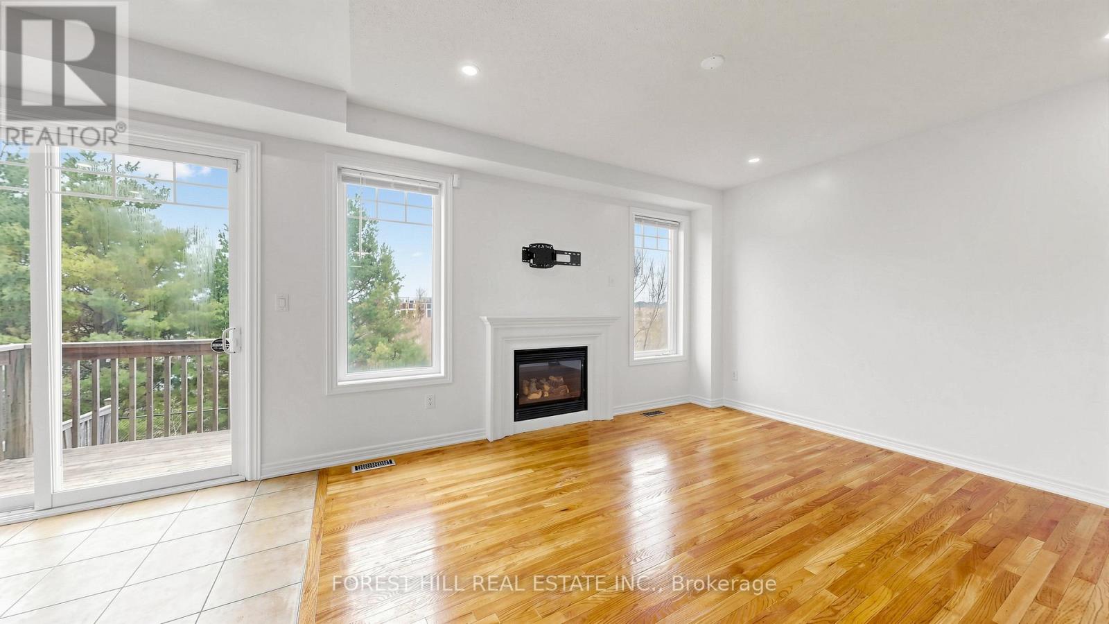 85 Shirrick Drive, Richmond Hill, Ontario  L4E 0B7 - Photo 8 - N13040088