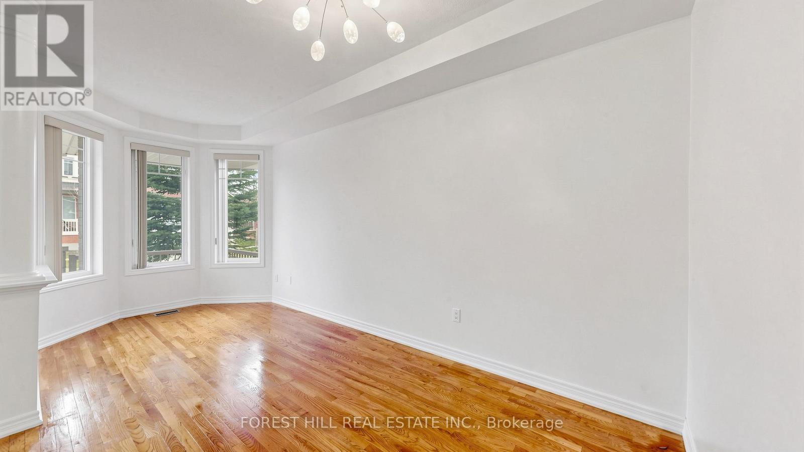 85 Shirrick Drive, Richmond Hill, Ontario  L4E 0B7 - Photo 7 - N13040088