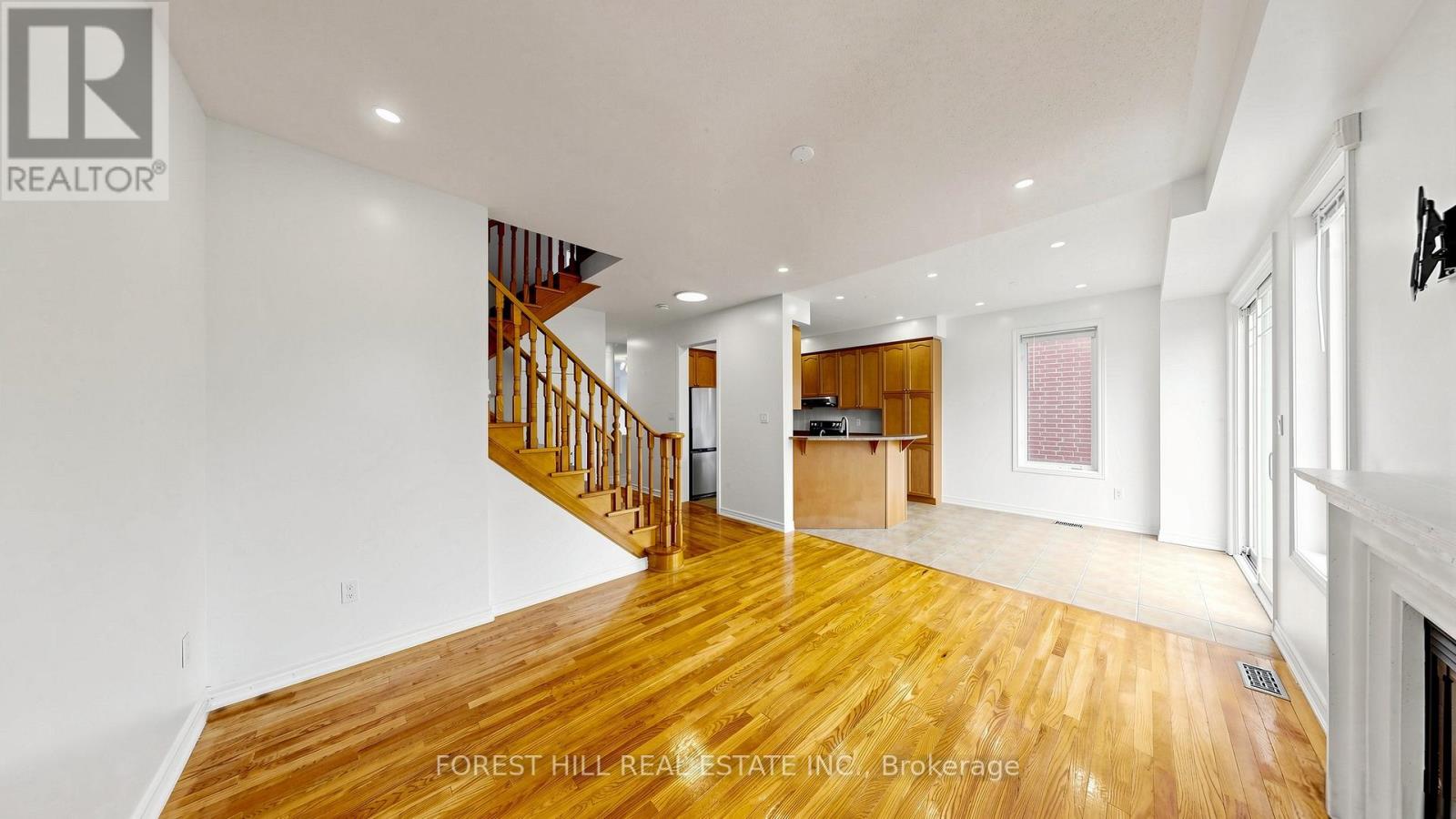 85 Shirrick Drive, Richmond Hill, Ontario  L4E 0B7 - Photo 9 - N13040088