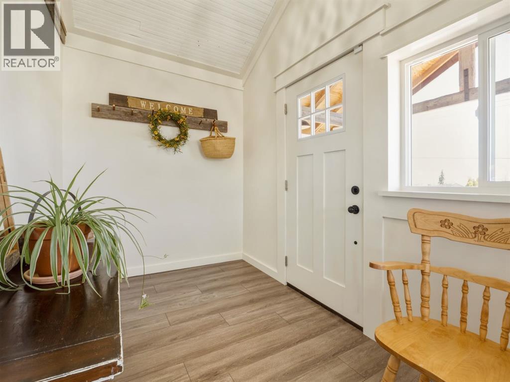 177 1 Street W, Cardston, Alberta  T0K 0K0 - Photo 3 - A2303937