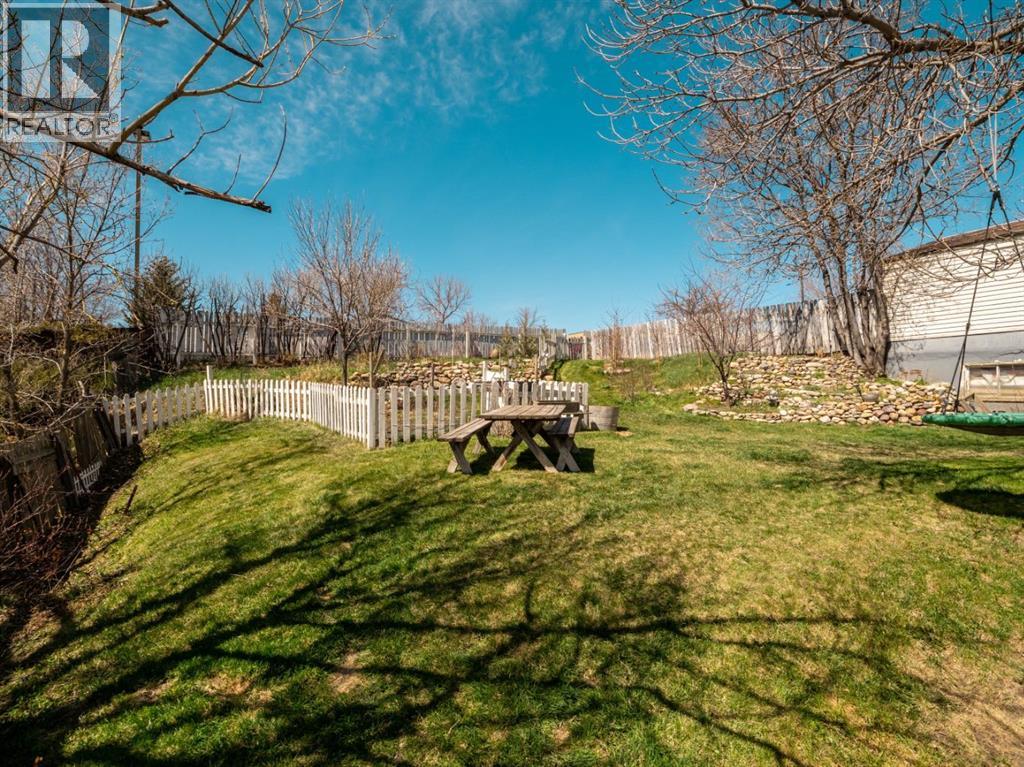 177 1 Street W, Cardston, Alberta  T0K 0K0 - Photo 33 - A2303937