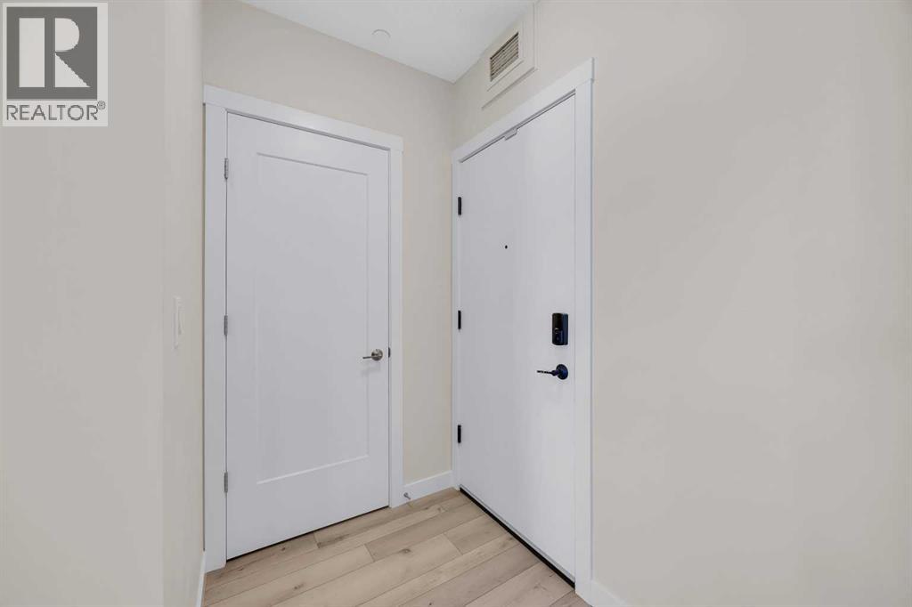 310, 4160 Norford Avenue Nw, Calgary, Alberta  T3B 6L8 - Photo 2 - A2301585