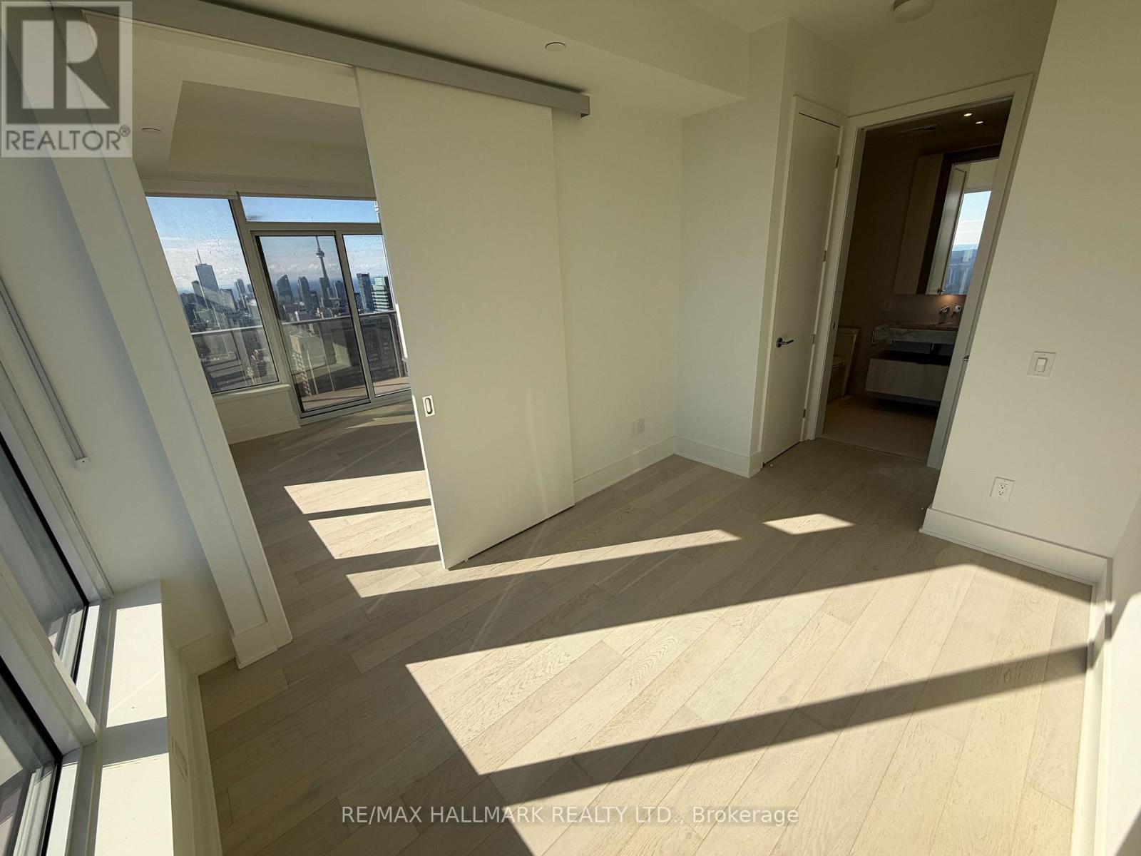 5707 - 11 Yorkville Avenue, Toronto, Ontario  M4W 0B7 - Photo 20 - C13033226