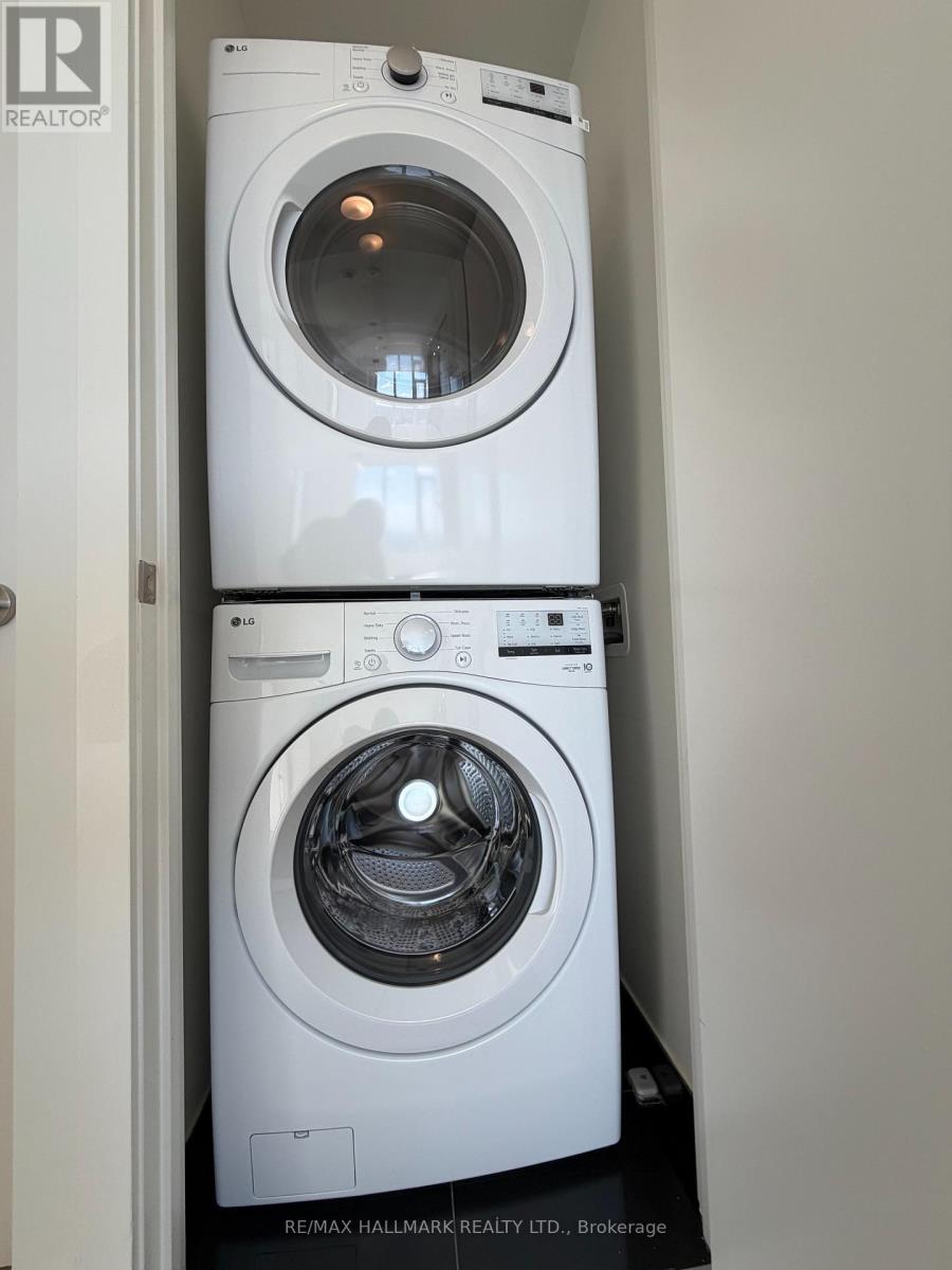 5707 - 11 Yorkville Avenue, Toronto, Ontario  M4W 0B7 - Photo 28 - C13033226