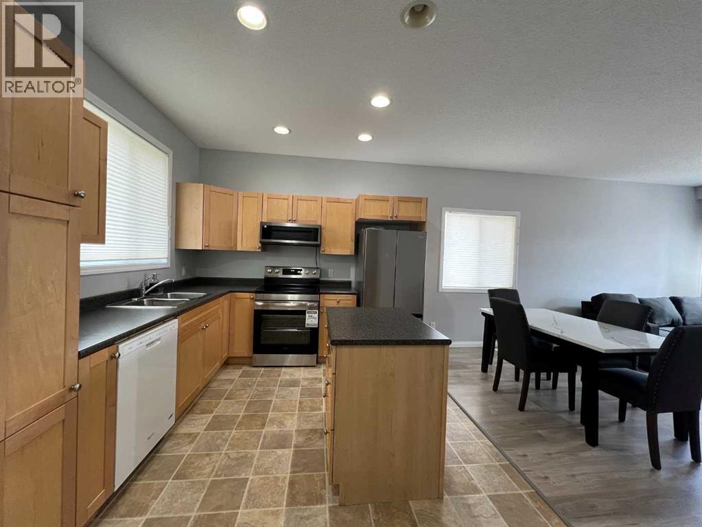 8, 624 41 Street, Edson, Alberta  T7E 1A4 - Photo 6 - A2304042