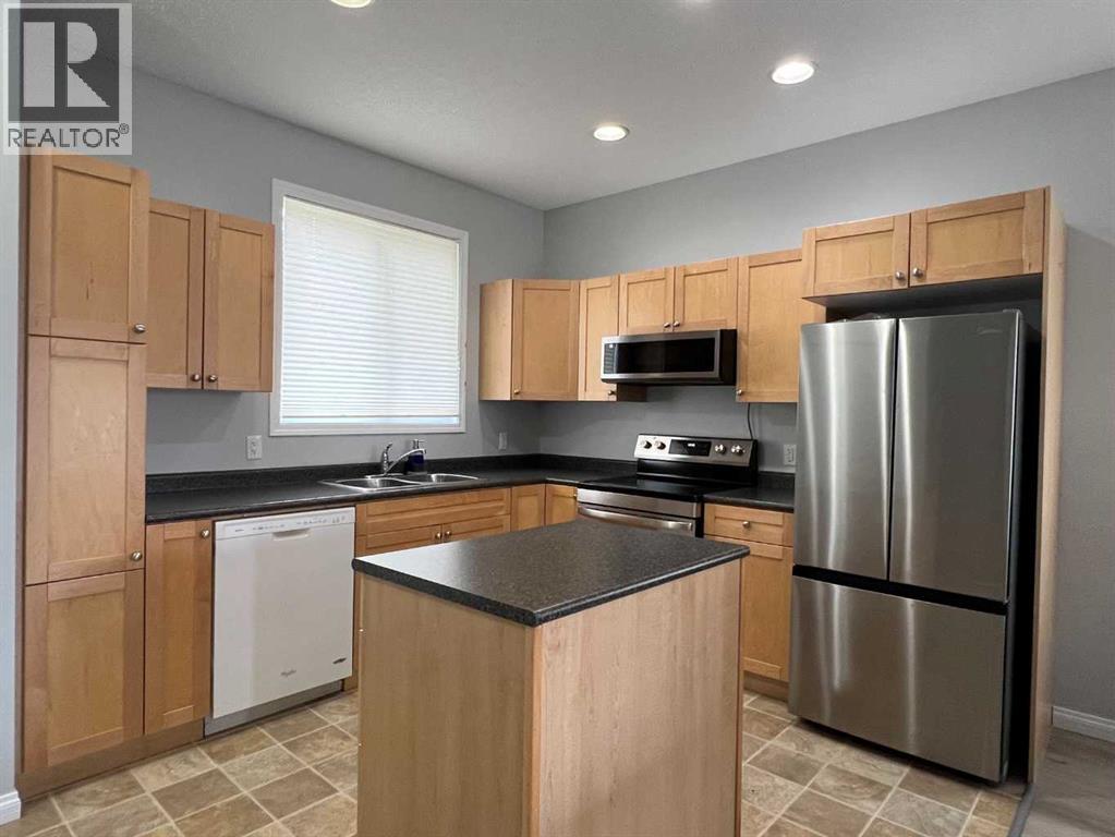 8, 624 41 Street, Edson, Alberta  T7E 1A4 - Photo 4 - A2304042